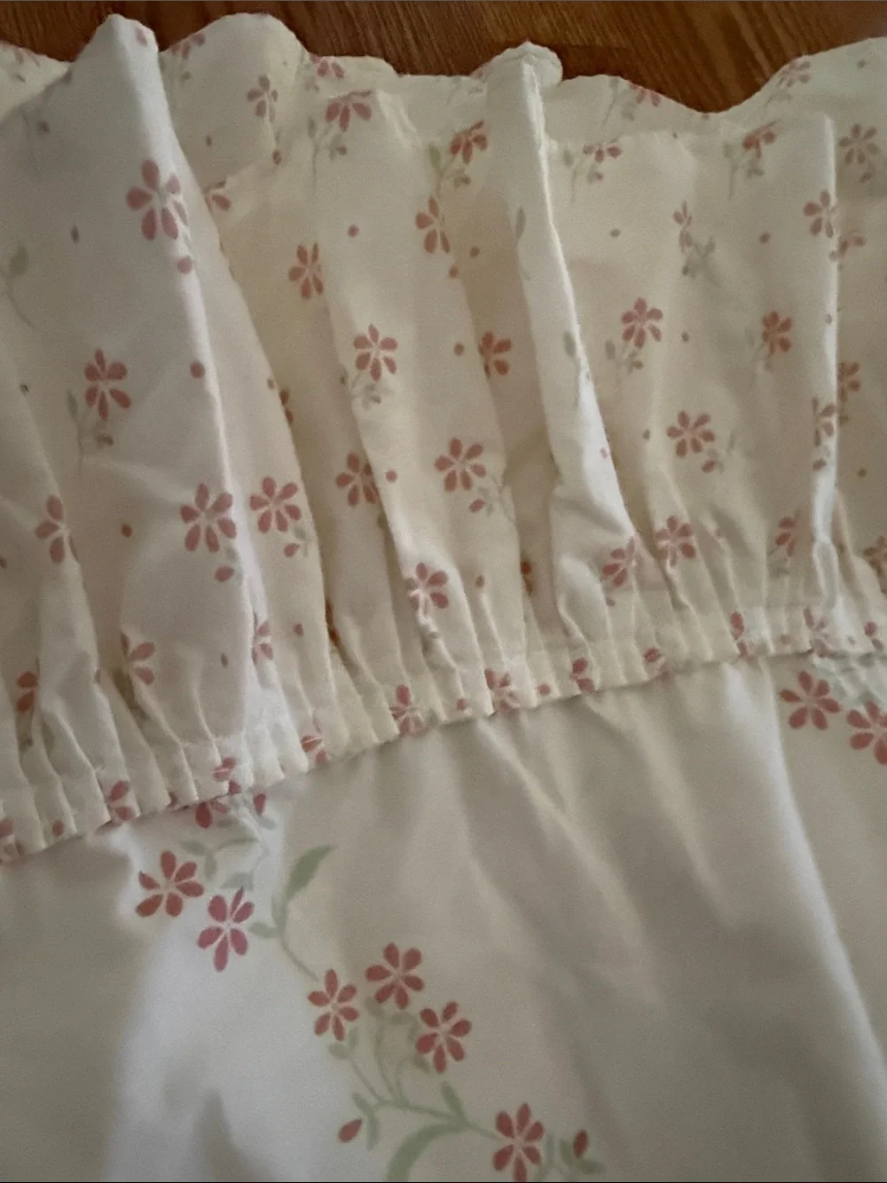 Pink Floral Strip table cloth - Classic Cotton